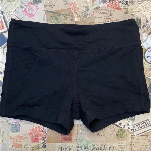 Athleta Pants - Athleta shorts